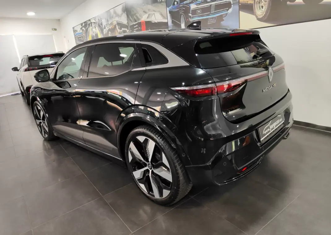 Renault Mégane E-Tech 2022 - 27990 EUR, 40000 km - AUTO.MOTO.pt - 40000km - foto 19 de 47