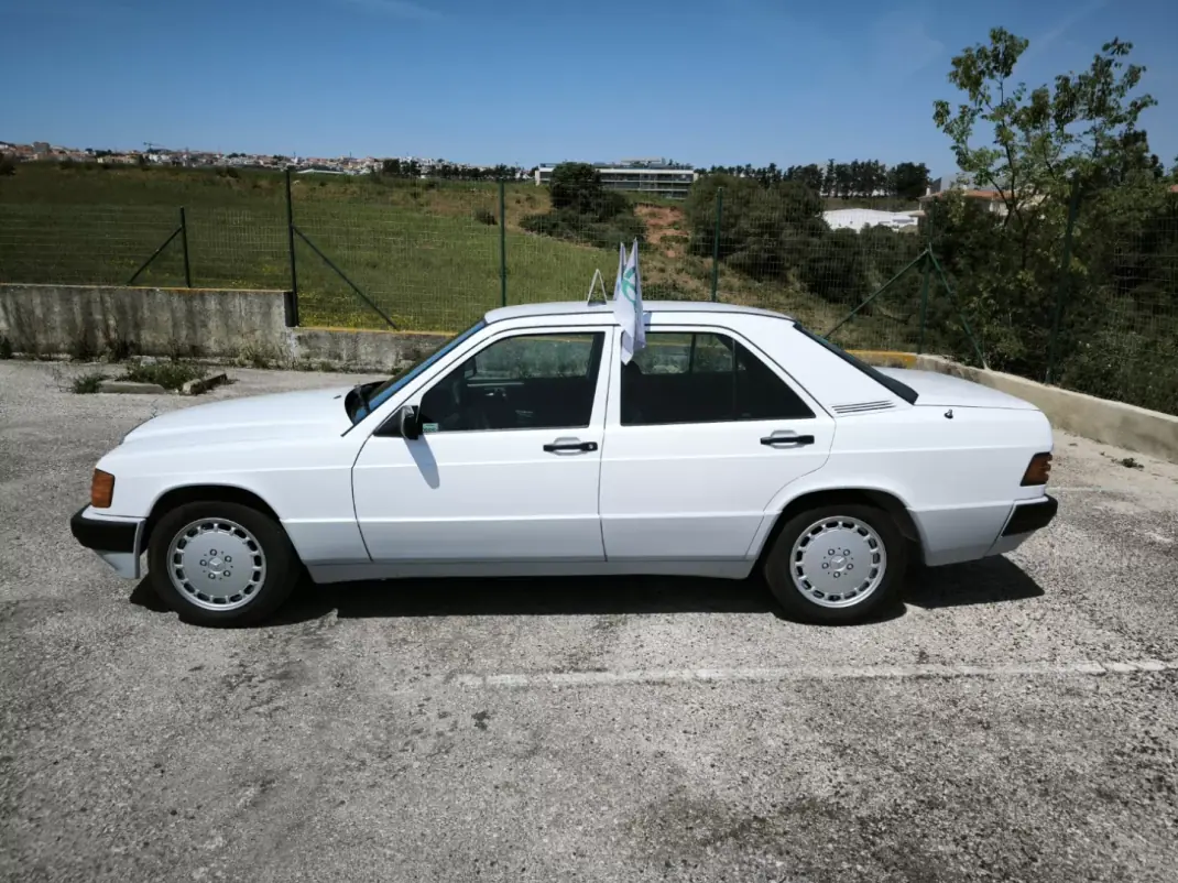 Mercedes-Benz 1993 - 9950 EUR, 89439 km - AUTO.MOTO.pt - 89439km - foto 15 de 60