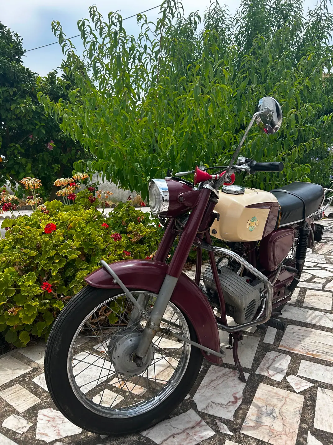 Zero DS 1972 - 1500 EUR, 3759 km - AUTO.MOTO.pt - 3759km - foto 1 de 4