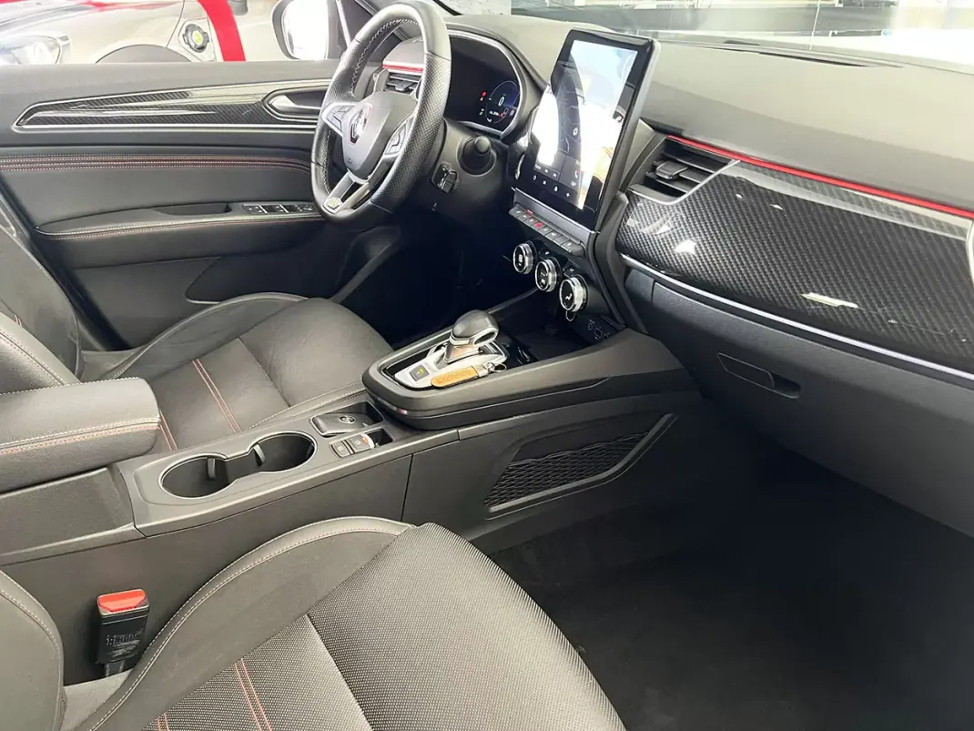 Renault Arkana 2022 - 19900 EUR, 119307 km - AUTO.MOTO.pt - 119307km - foto 16 de 17