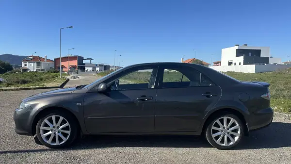 Mazda 6 2007 - 6750 EUR, 115000 km - AUTO.MOTO.pt - 115000km - foto 5 de 15