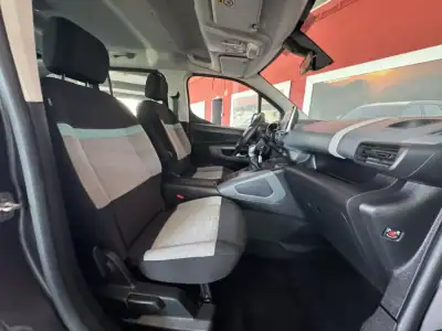 Citroën Berlingo 2019 - 20990 EUR, 103199 km - AUTO.MOTO.pt - 103199km - foto 14 de 21