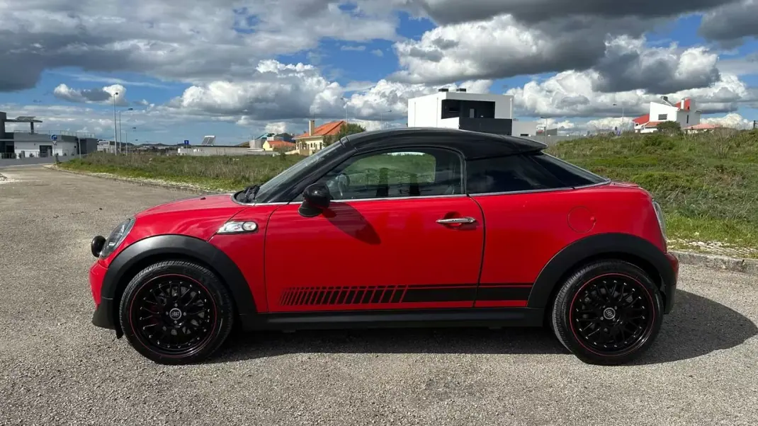 MINI Coupé 2012 - 10990 EUR, 178000 km - AUTO.MOTO.pt - 178000km - foto 5 de 18