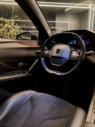 Peugeot 308 2022 - 22750 EUR, 133135 km - AUTO.MOTO.pt - 133135km - foto 19 de 26