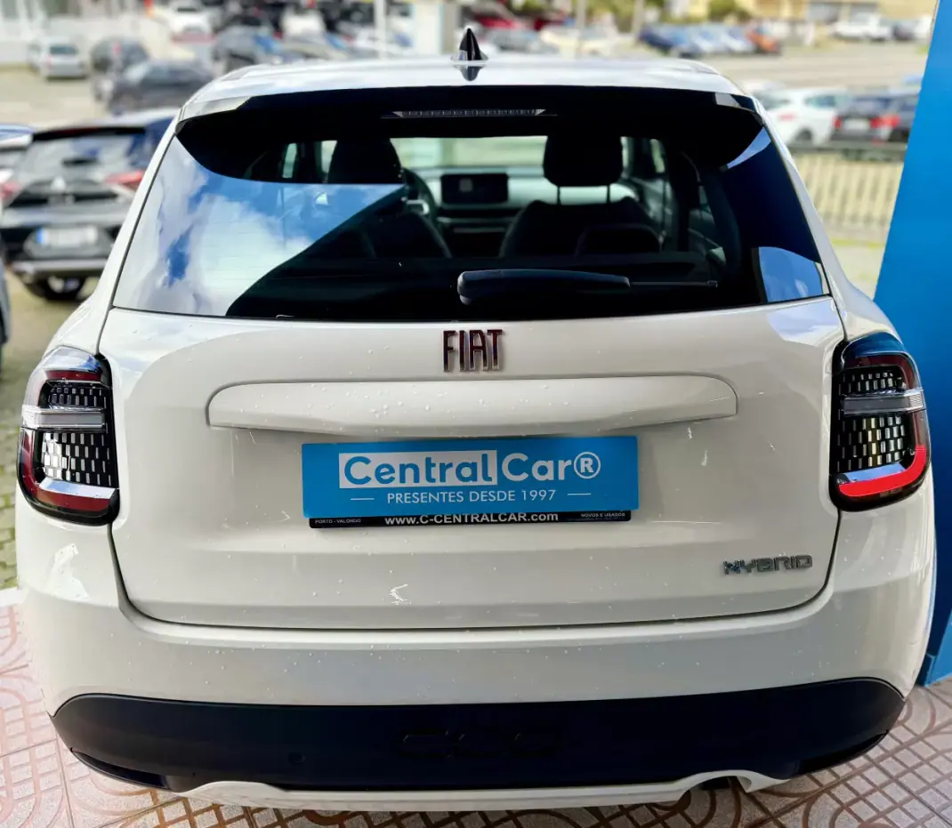 Fiat 600 2025 - 20950 EUR, 6000 km - AUTO.MOTO.pt - 6000km - foto 10 de 31