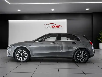Mercedes-Benz A 250e 2021 - 26450 EUR, 94000 km - AUTO.MOTO.pt - 94000km - foto 33 de 36