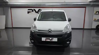 Citroën Berlingo 2018 - 17990 EUR, 67000 km - AUTO.MOTO.pt - 67000km - foto 27 de 42
