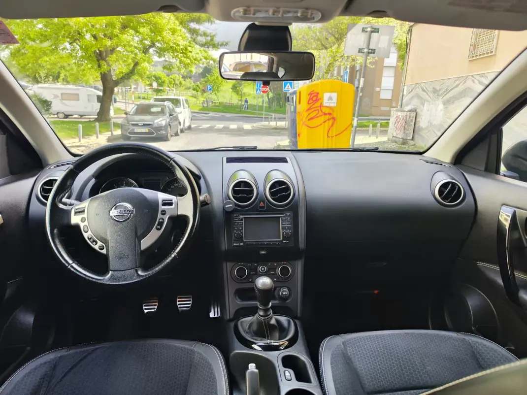 Nissan Qashqai 2013 - 9980 EUR, 197150 km - AUTO.MOTO.pt - 197150km - foto 23 de 40