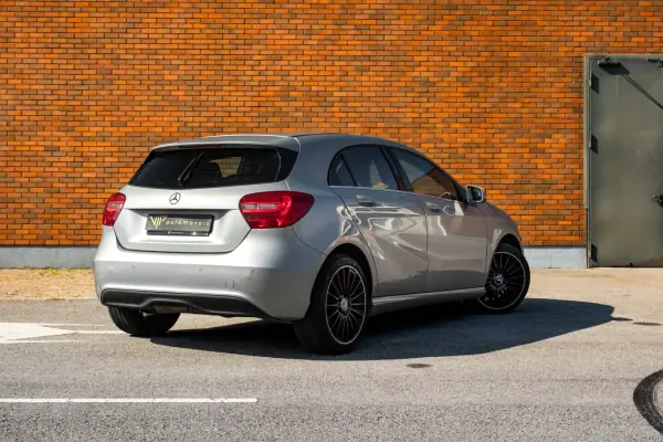 Mercedes-Benz A 180 2013 - 12900 EUR, 195405 km - 195405km - foto 3 de 21