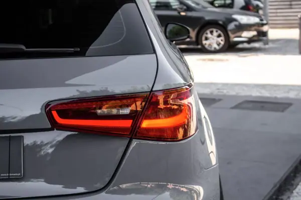 Audi A3 2014 - 12890 EUR, 182486 km - AUTO.MOTO.pt - 182486km - foto 11 de 30