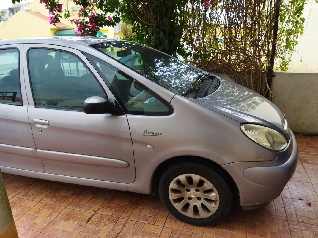 Citroën Xsara Picasso 2003 - 1200 EUR, 400000 km - AUTO.MOTO.pt - 400000km - foto 1 de 1