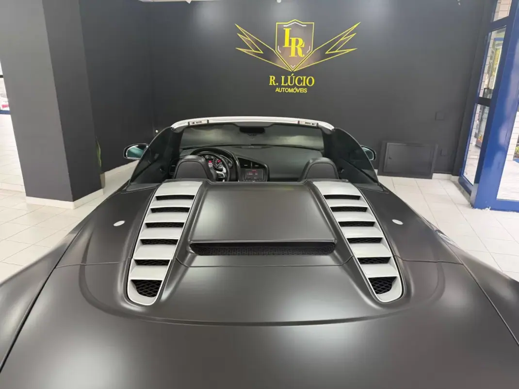 Audi R8 Spyder 2012 - 125000 EUR, 89245 km - 89245km - foto 42 de 44