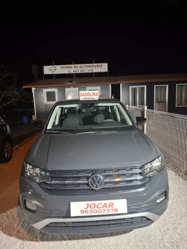 Volkswagen T-Cross 2021 - 21500 EUR, 39123 km - AUTO.MOTO.pt - 39123km - foto 6 de 23