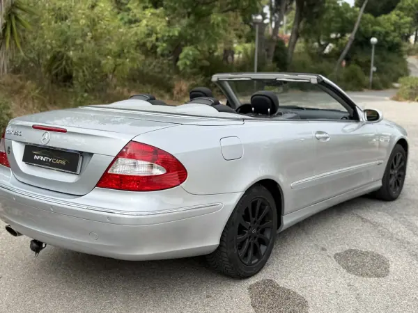 Mercedes-Benz CLK 280 2008 - 13999 EUR, 150000 km - AUTO.MOTO.pt - 150000km - foto 5 de 12
