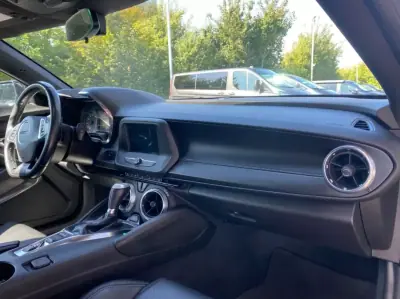 Chevrolet Camaro 2018 - 31000 EUR, 29000 km - AUTO.MOTO.pt - 29000km - foto 7 de 13