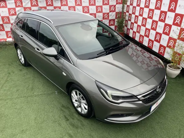 Opel Astra Sports Tourer 2018 - 12990 EUR, 162850 km - AUTO.MOTO.pt - 162850km - foto 6 de 23