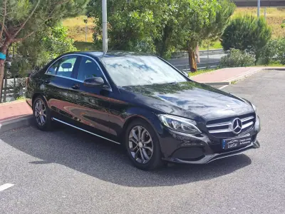 Mercedes-Benz C 200 2017 - 18980 EUR, 136500 km - AUTO.MOTO.pt - 136500km - foto 4 de 40