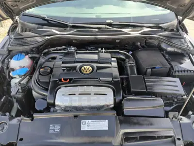 Volkswagen Scirocco 2009 - 8300 EUR, 188362 km - AUTO.MOTO.pt - 188362km - foto 25 de 26