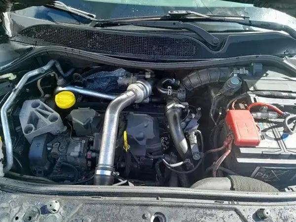 Renault Mégane Break 2007 - 4500 EUR, 262000 km - AUTO.MOTO.pt - 262000km - foto 13 de 13