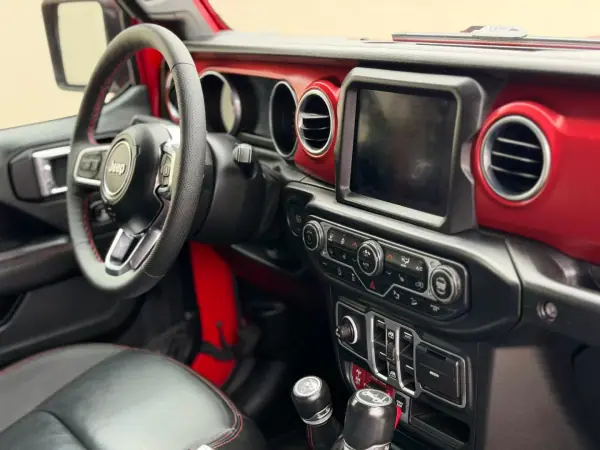 Jeep Wrangler Unlimited 2019 - 67500 EUR, 150181 km - 150181km - foto 11 de 25
