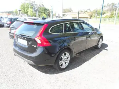 Volvo 121 2011 - 9750 EUR, 228544 km - AUTO.MOTO.pt - 228544km - foto 4 de 12