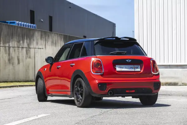 MINI Cooper 2015 - 13500 EUR, 212063 km - AUTO.MOTO.pt - 212063km - foto 6 de 15
