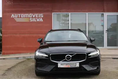 Volvo V60 2021 - 24990 EUR, 154000 km - AUTO.MOTO.pt - 154000km - foto 5 de 30