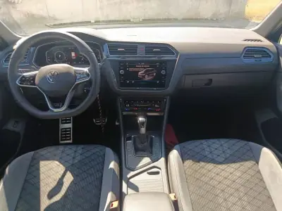 Volkswagen Tiguan 2021 - 28900 EUR, 141000 km - AUTO.MOTO.pt - 141000km - foto 10 de 33