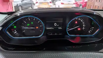 Peugeot 2008 2016 - 13750 EUR, 44423 km - AUTO.MOTO.pt - 44423km - foto 25 de 58