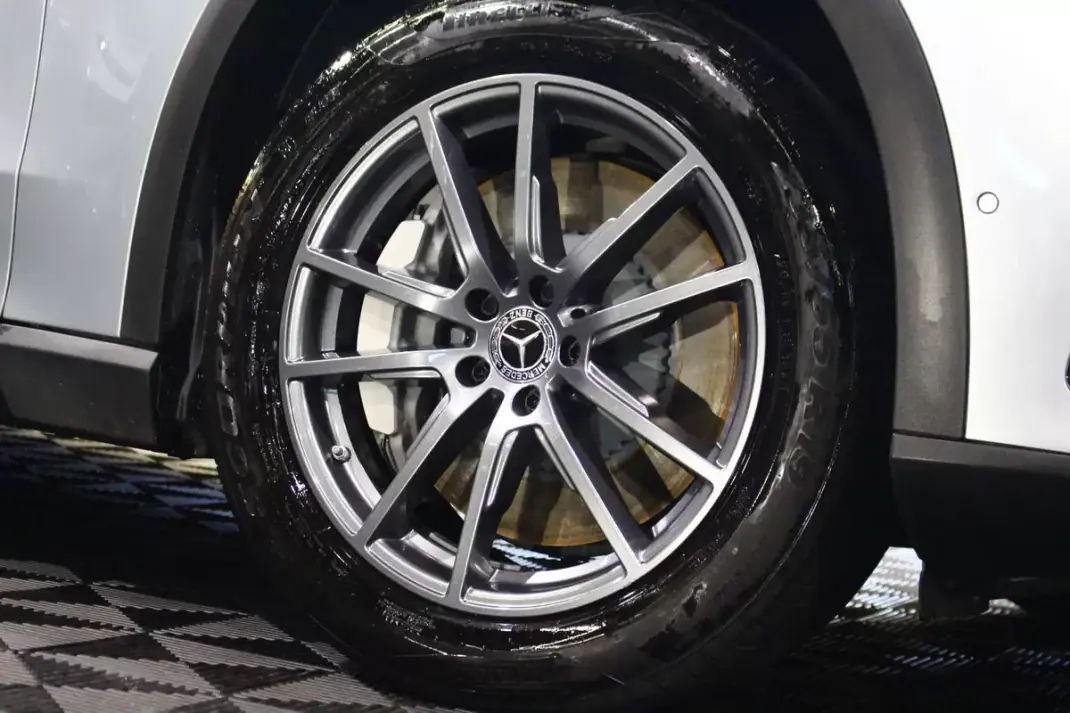 Mercedes-Benz EQE 2025 - 58900 EUR, 25000 km - AUTO.MOTO.pt - 25000km - foto 11 de 42