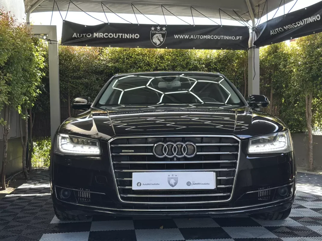 Audi A8 2016 - 39000 EUR, 170000 km - AUTO.MOTO.pt - 170000km - foto 1 de 53