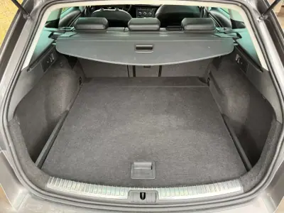 SEAT Leon ST 2016 - 15500 EUR, 175000 km - AUTO.MOTO.pt - 175000km - foto 14 de 53