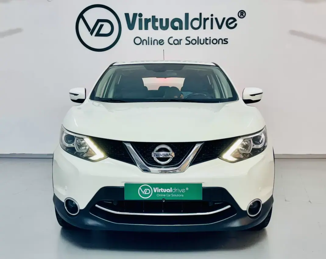 Nissan Qashqai 2015 - 13750 EUR, 96000 km - AUTO.MOTO.pt - 96000km - foto 2 de 45
