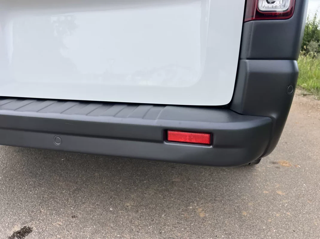 Renault TRAFIC 2.0 BlueDci L2H1 Longa Grand Confort 130 cv GPS 2022 - 21350 EUR, 46000 km - AUTO.MOTO.pt - 46000km - foto 11 de 34