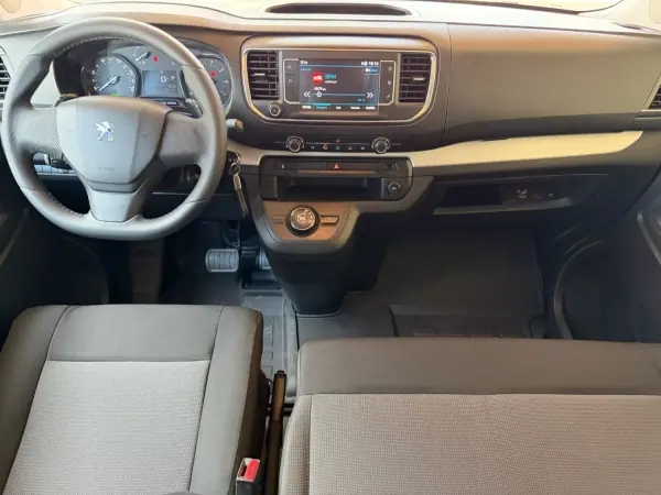 Peugeot Expert 2019 - 32500 EUR, 145000 km - AUTO.MOTO.pt - 145000km - foto 4 de 8