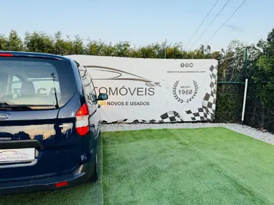 Ford Tourneo Courier 2017 - 9990 EUR, 168856 km - AUTO.MOTO.pt - 168856km - foto 21 de 47