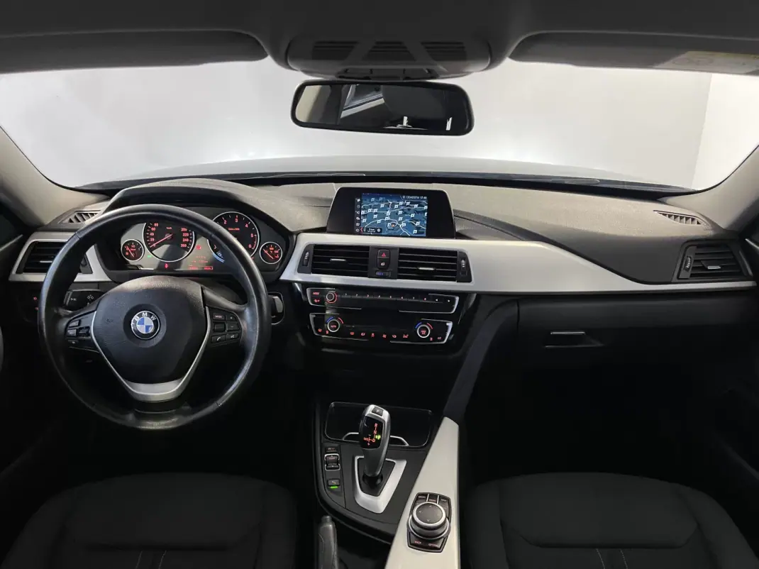 BMW 418 Gran Coupé 2020 - 24750 EUR, 79000 km - AUTO.MOTO.pt - 79000km - foto 3 de 31