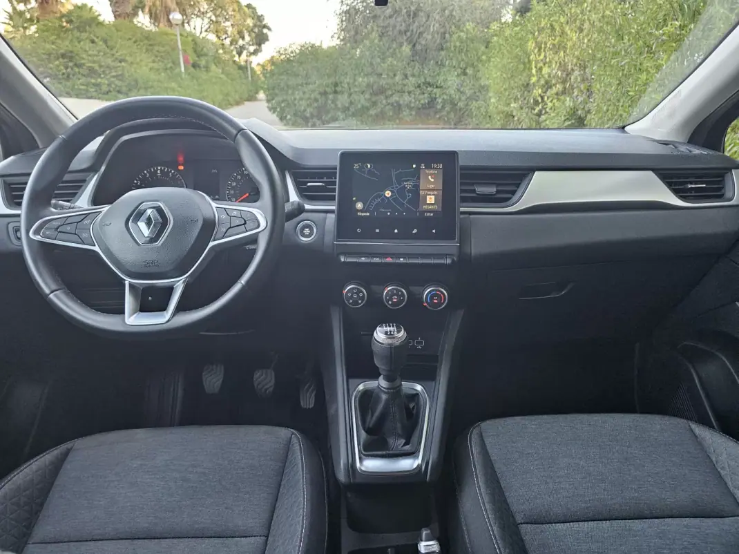 Renault Captur 2022 - 16850 EUR, 58500 km - 58500km - foto 19 de 23