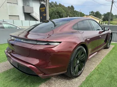 Porsche Taycan 2020 - 49900 EUR, 100000 km - AUTO.MOTO.pt - 100000km - foto 9 de 61