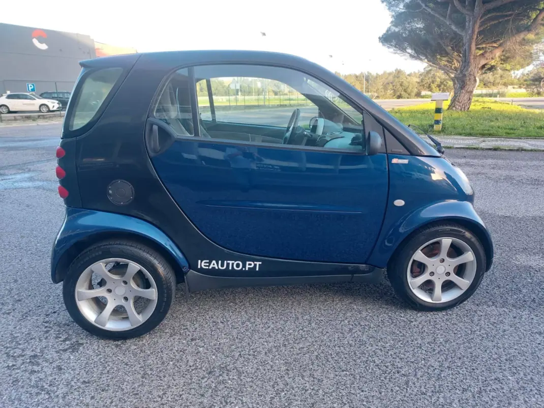 Smart Fortwo Cabrio 2006 - 3890 EUR, 292779 km - AUTO.MOTO.pt - 292779km - foto 8 de 19