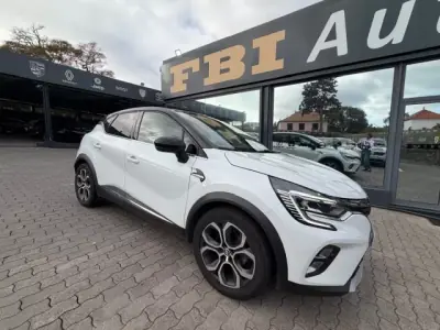 Renault Captur 2022 - 16900 EUR, 84100 km - AUTO.MOTO.pt - 84100km - foto 6 de 12