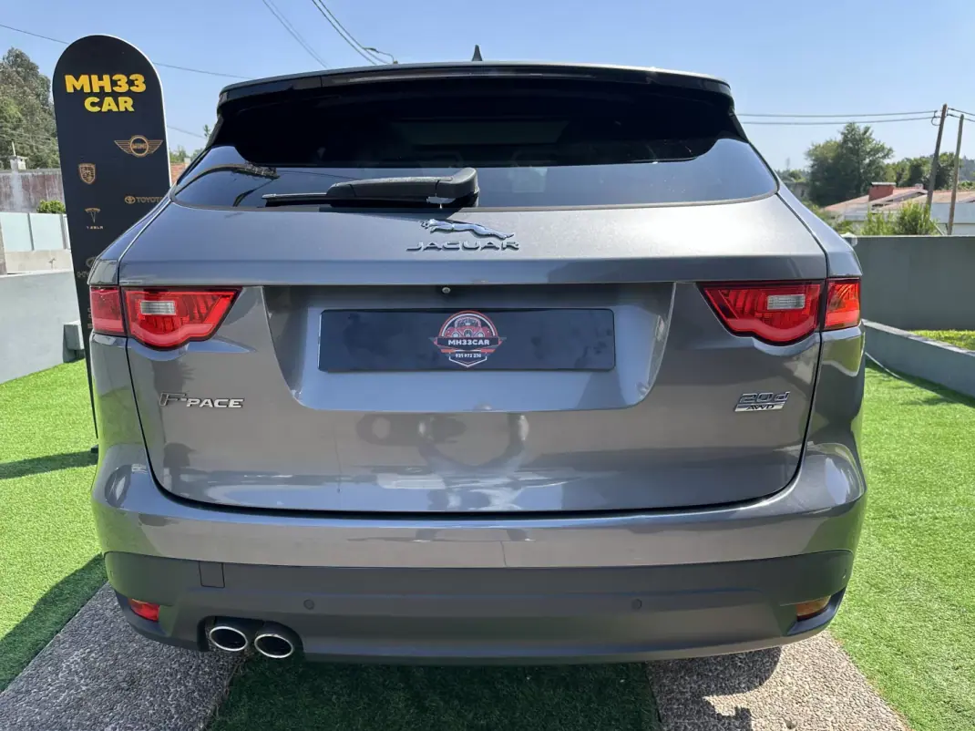 Jaguar F-Pace 2018 - 22500 EUR, 146000 km - 146000km - foto 10 de 69