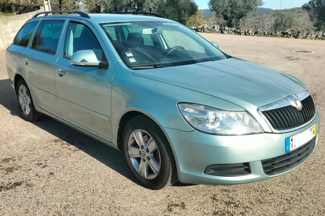 Skoda Octavia Break 2010 - 3800 EUR, 290000 km - 290000km - foto 3 de 9
