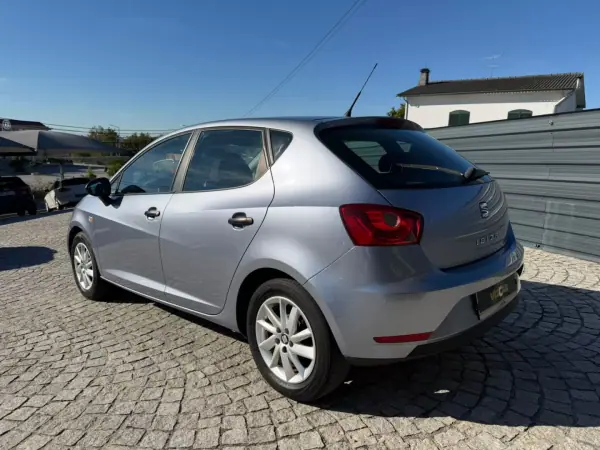 SEAT Ibiza 2017 — foto 3 de 33