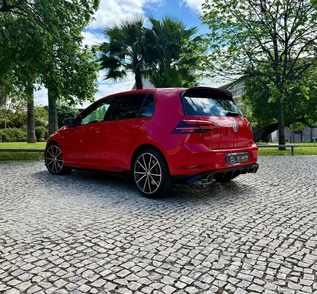 Volkswagen Golf 2019 - 31990 EUR, 110300 km - AUTO.MOTO.pt - 110300km - foto 16 de 38