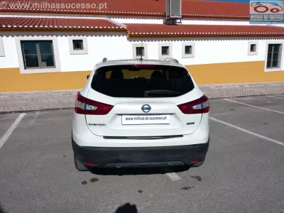 Nissan Qashqai 2015 - 12850 EUR, 212000 km - 212000km - foto 3 de 31