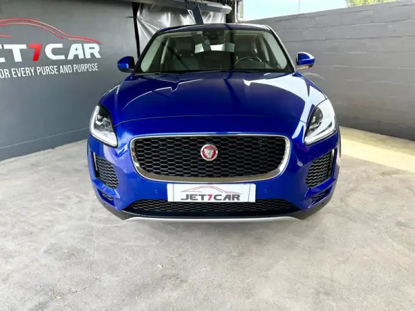 Jaguar E-Pace 2018 - 27990 EUR, 120110 km - AUTO.MOTO.pt - 120110km - foto 3 de 32