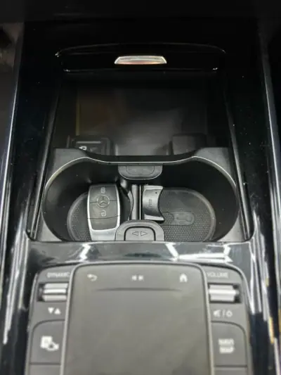 Mercedes-Benz GLA 250 2022 - 34000 EUR, 107000 km - AUTO.MOTO.pt - 107000km - foto 19 de 28