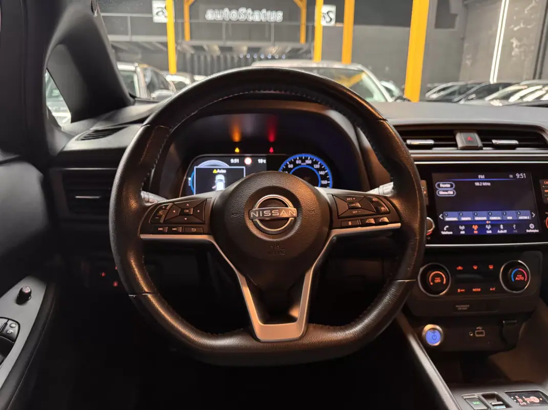 Nissan Leaf 2022 - 15990 EUR, 95500 km - AUTO.MOTO.pt - 95500km - foto 16 de 32