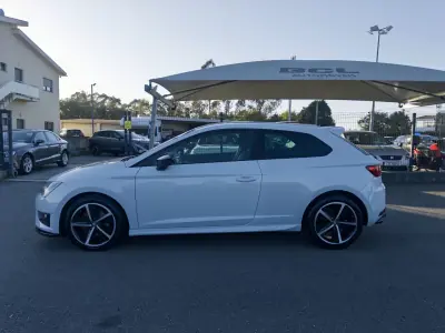 SEAT Leon 2013 - 11500 EUR, 253000 km - AUTO.MOTO.pt - 253000km - foto 8 de 38